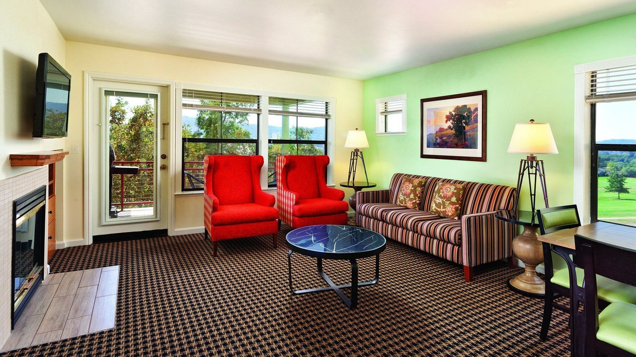 Photo of Livingroom in Angels Camp