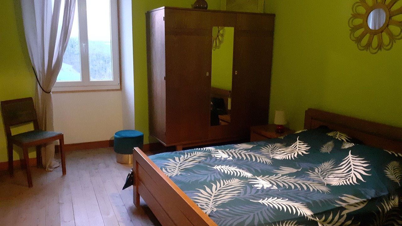Photo of Bedroom in Bourg-de-Visa