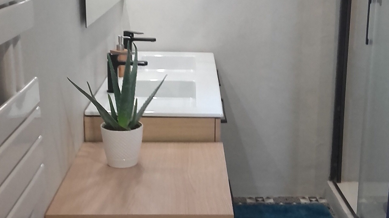 Photo of Bathroom in Bourg-de-Visa