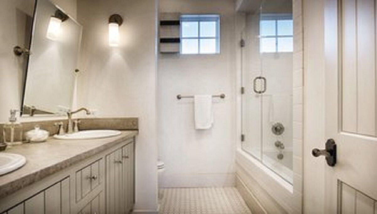 Photo of Bathroom in Ingram