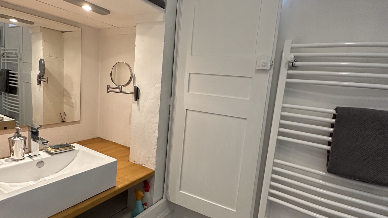 Photo of Bathroom in Fontainebleau