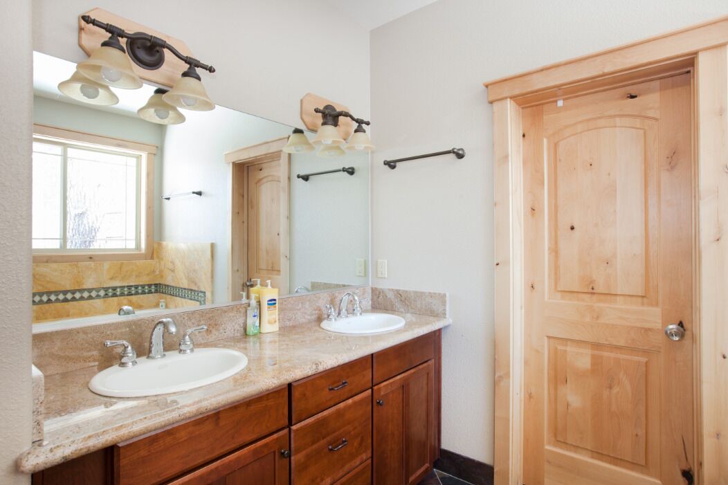 Photo of Bathroom in Al Tahoe