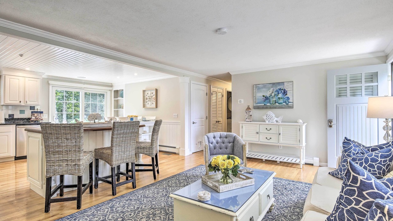 Photo of Livingroom in South Chatham