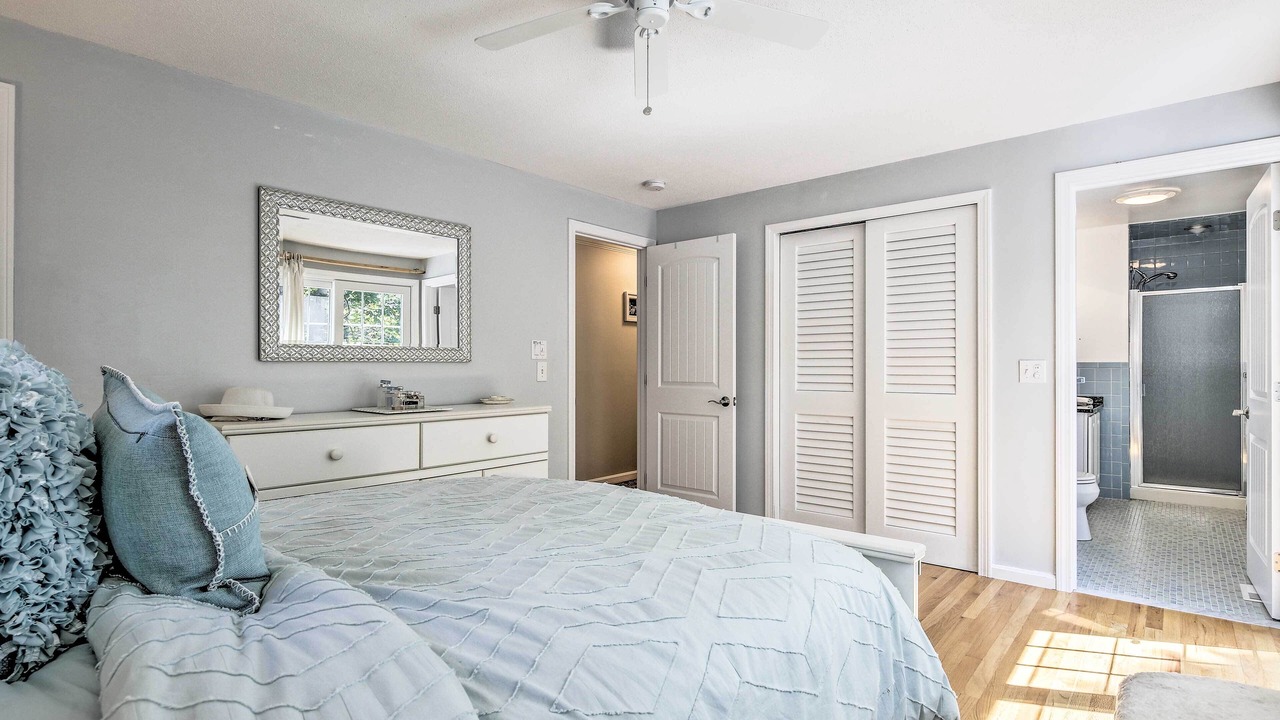 Photo of Bedroom in South Chatham