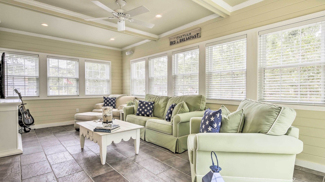 Photo of Livingroom in South Chatham