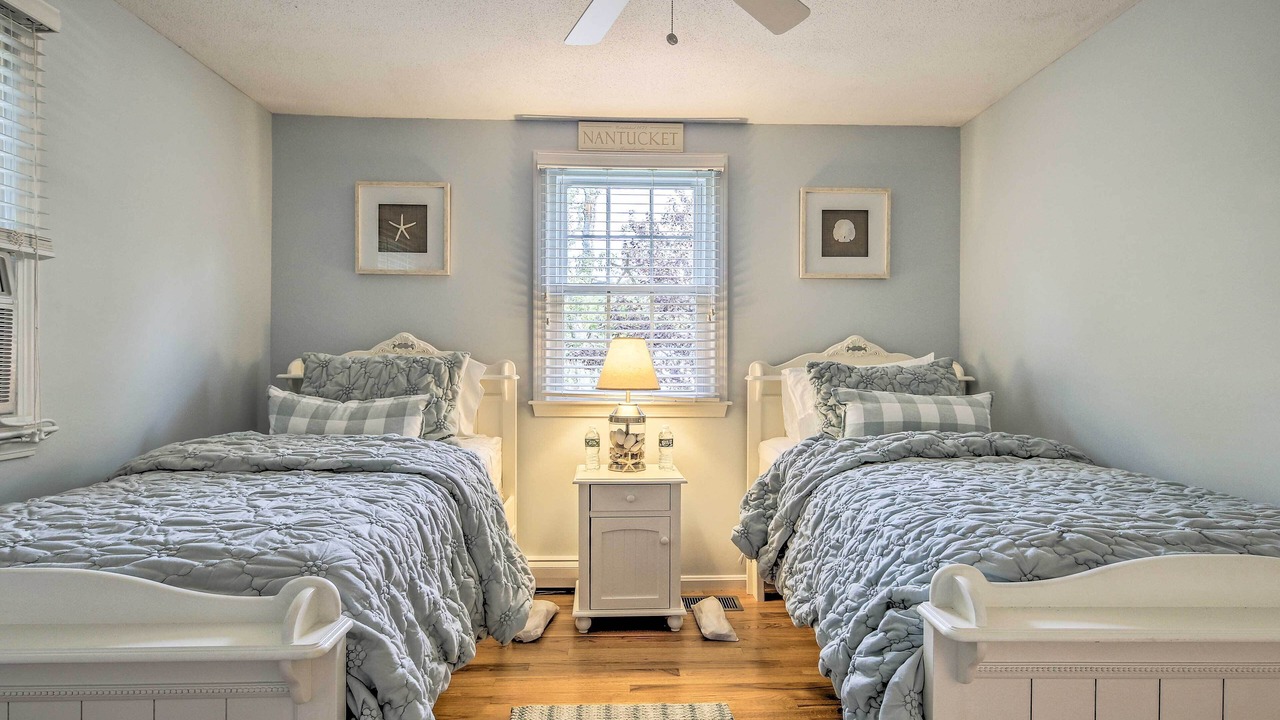 Photo of Bedroom in South Chatham