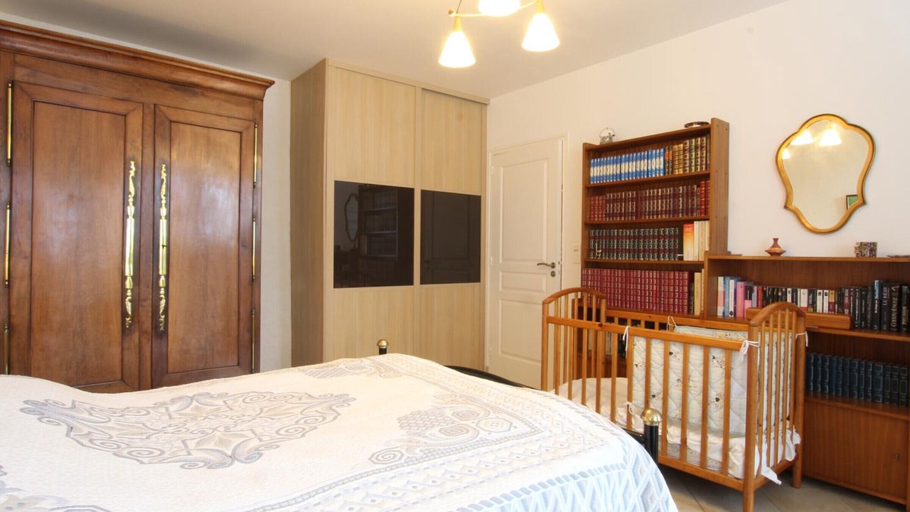 Photo of Bedroom in Les Loges-Marchis
