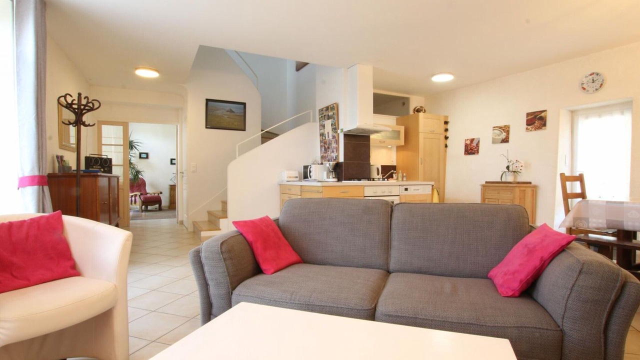 Photo of Livingroom in Les Loges-Marchis