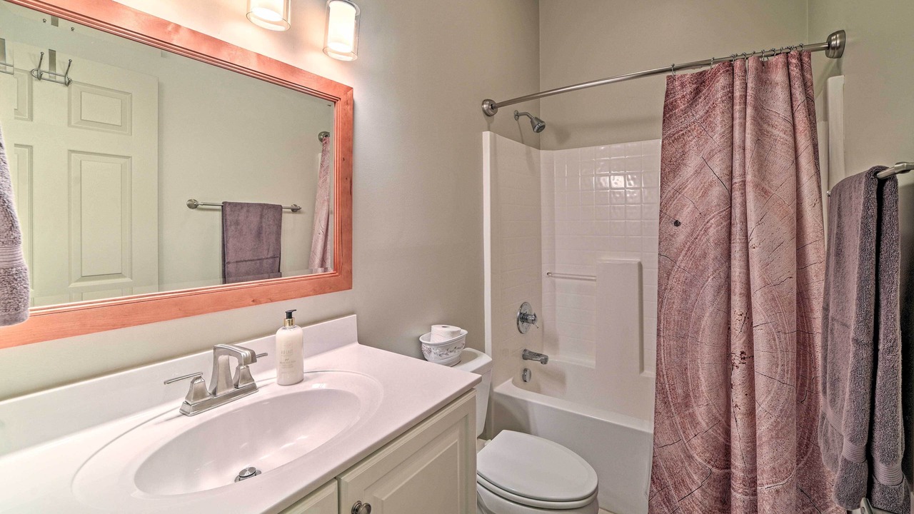 Photo of Bathroom in Roseland