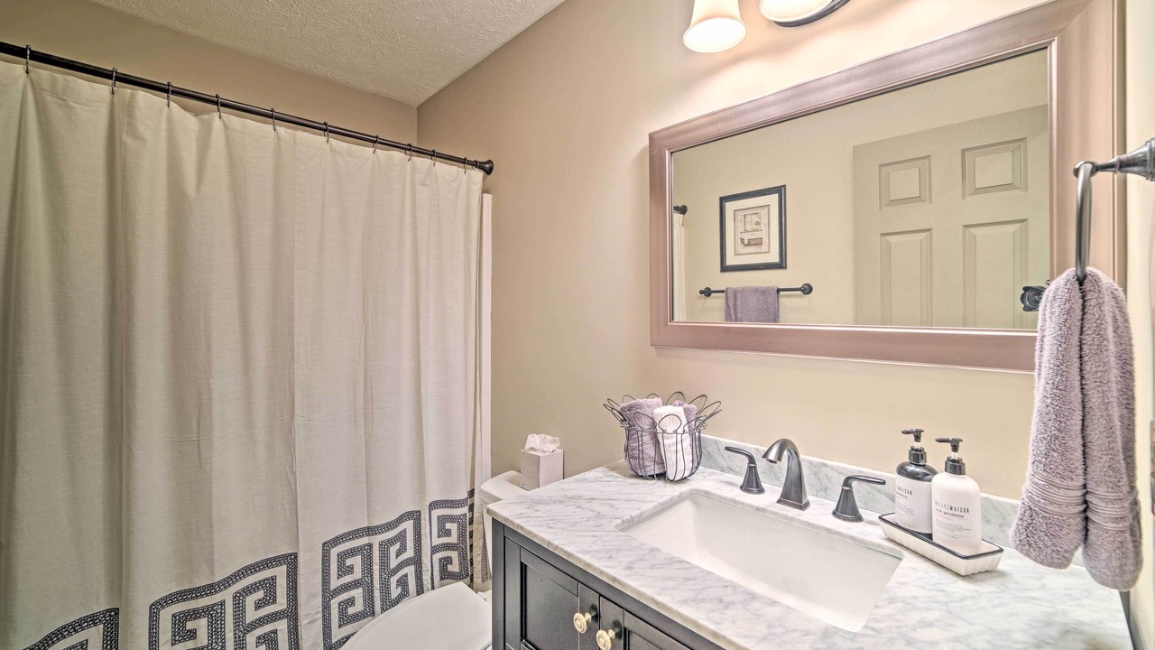 Photo of Bathroom in Roseland