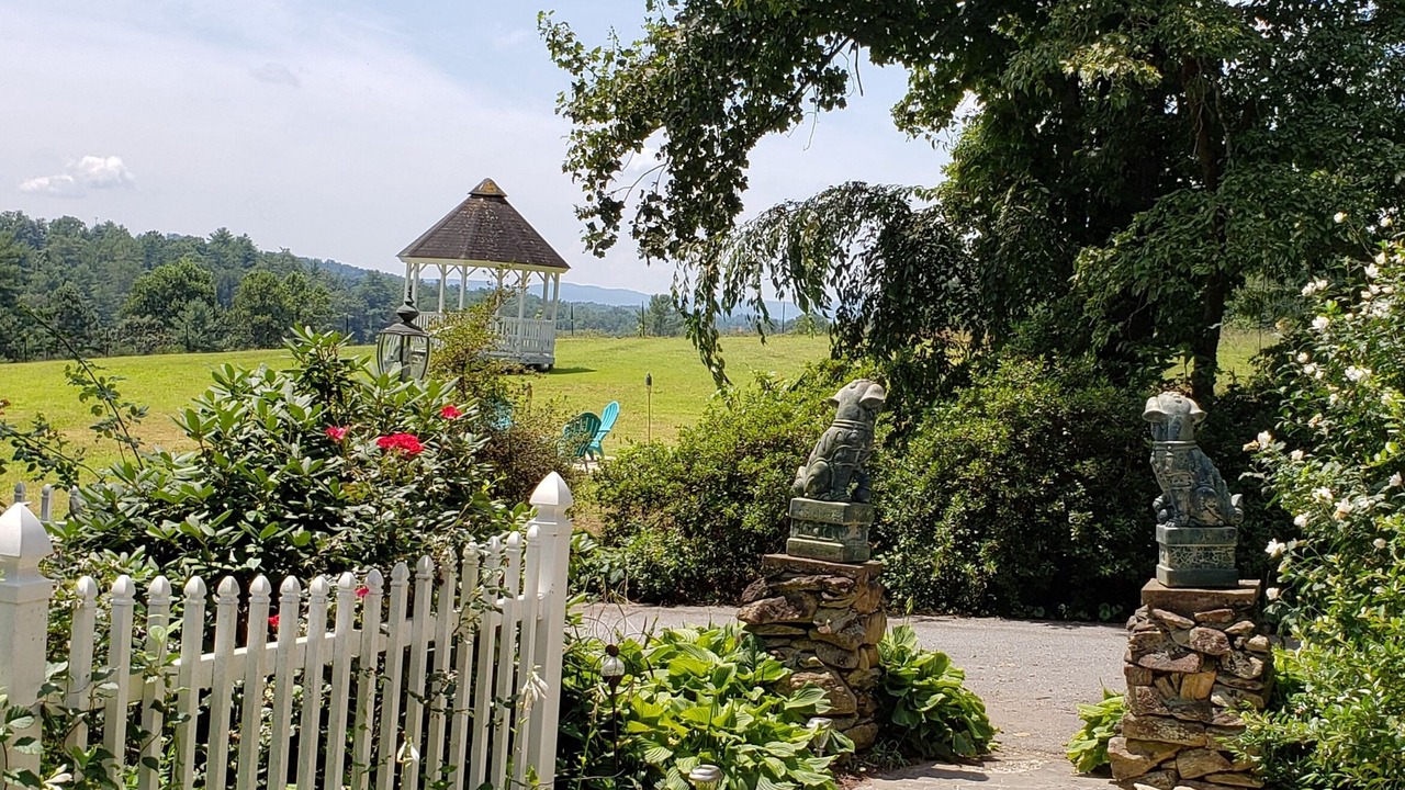 Photo of Outdoor in Hendersonville