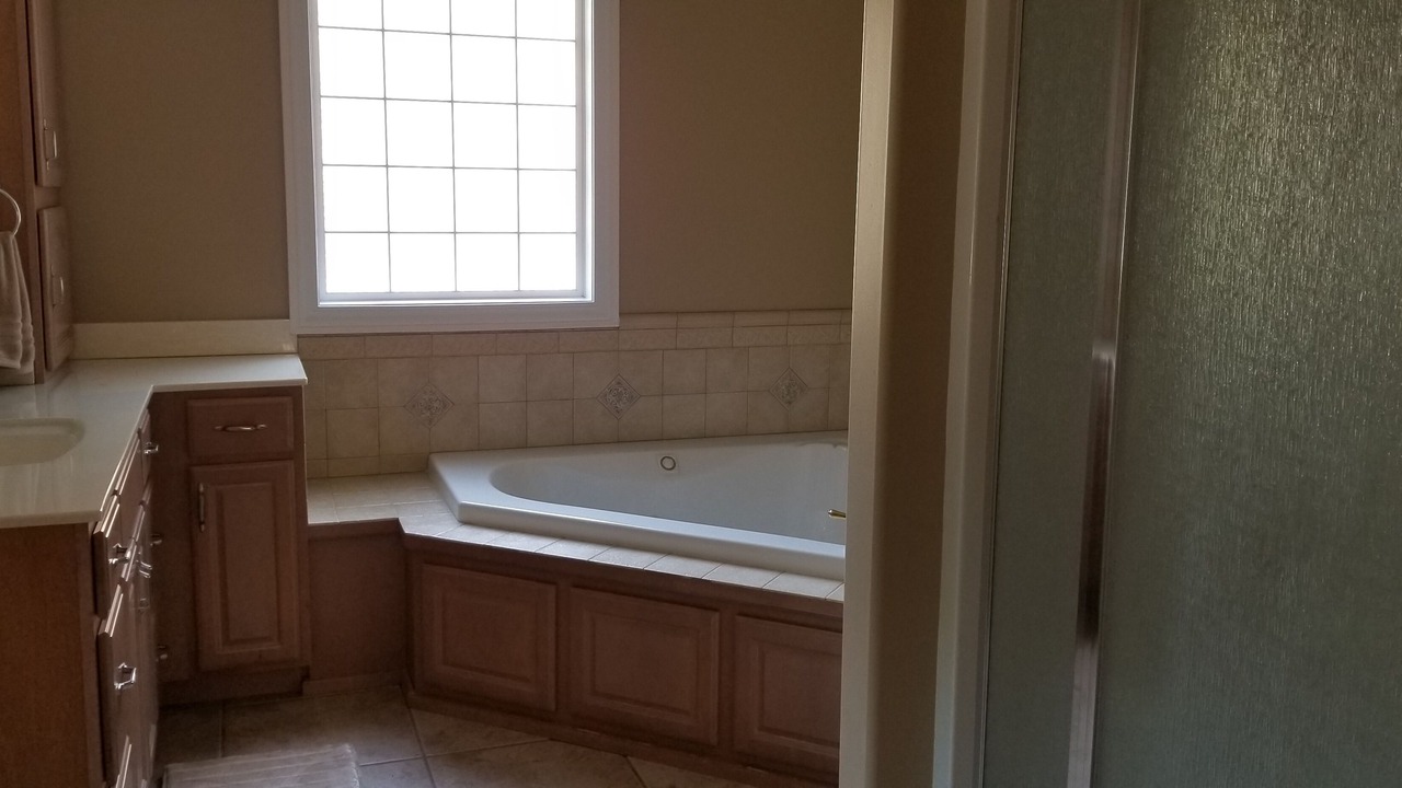 Photo of Bathroom in Shawnee Bend