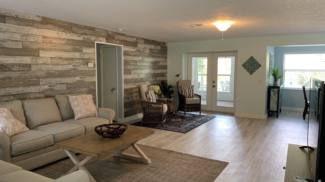 Photo of Livingroom in Spring Hill