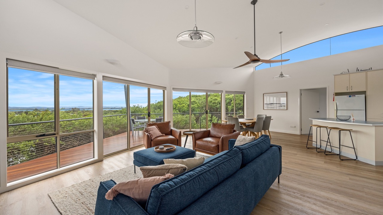 Photo of Livingroom in Sandy Point