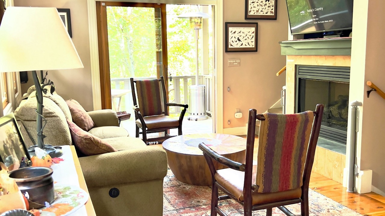 Photo of Livingroom in Glenville