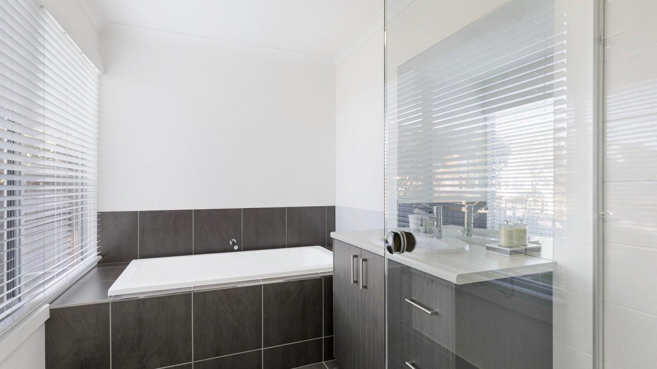 Photo of Bathroom in Lorne