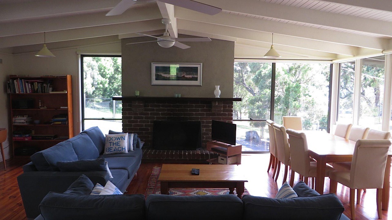 Photo of Livingroom in Lorne
