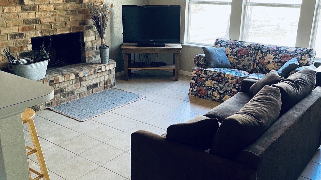 Photo of Livingroom in Broaddus