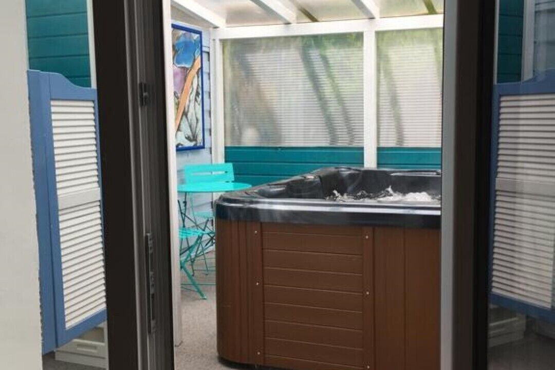 Photo of Others in Issel