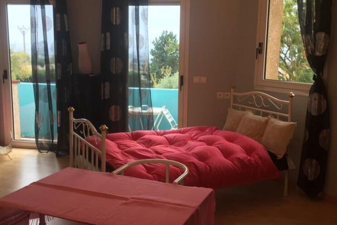 Photo of Others in Issel