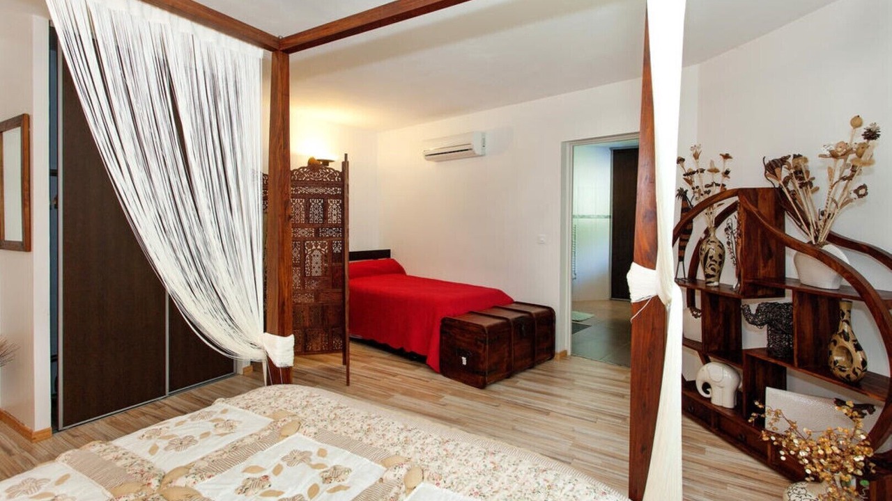 Photo of Bedroom in Issel