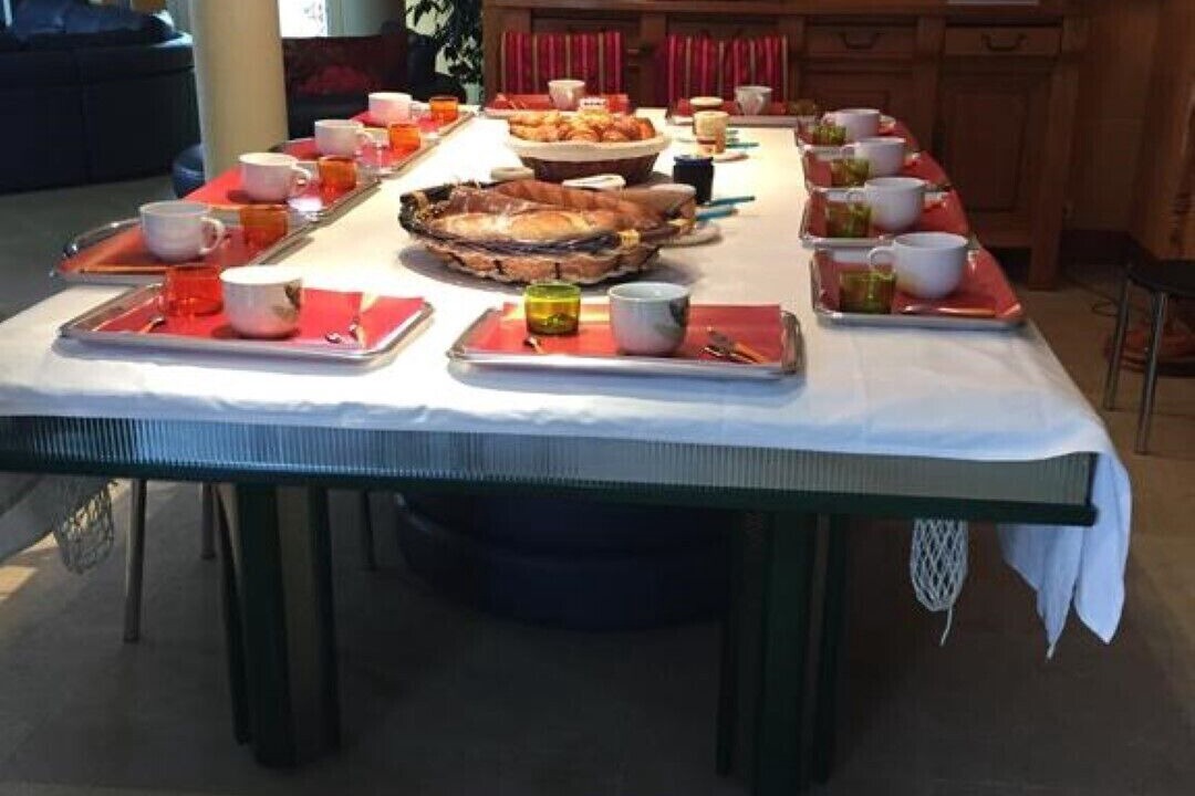 Photo of Others in Issel