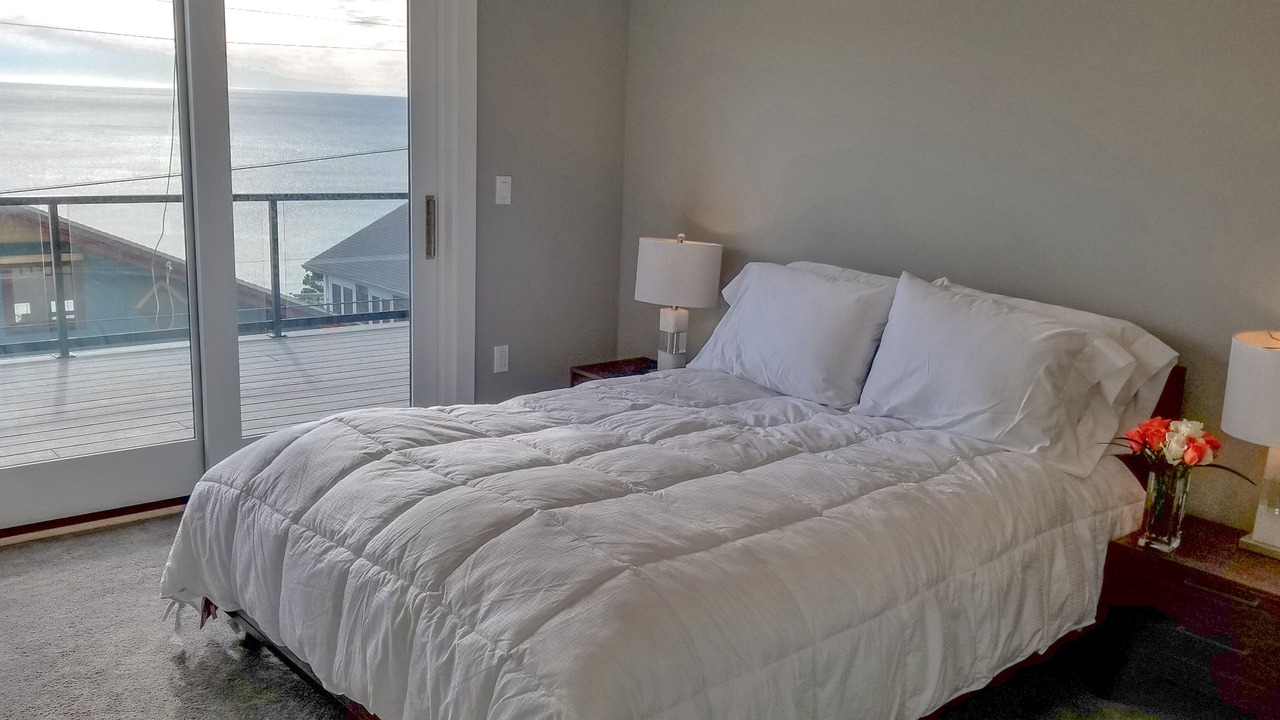 Photo of Bedroom in Oceanside