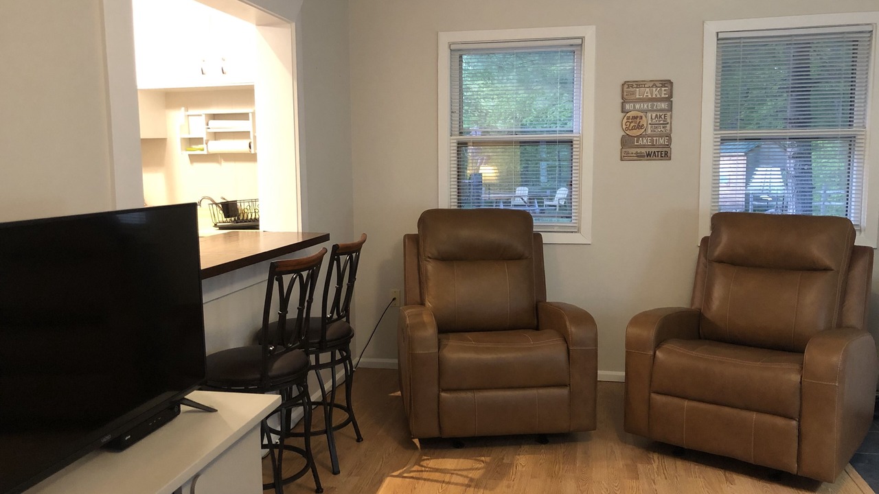 Photo of Others in Monticello