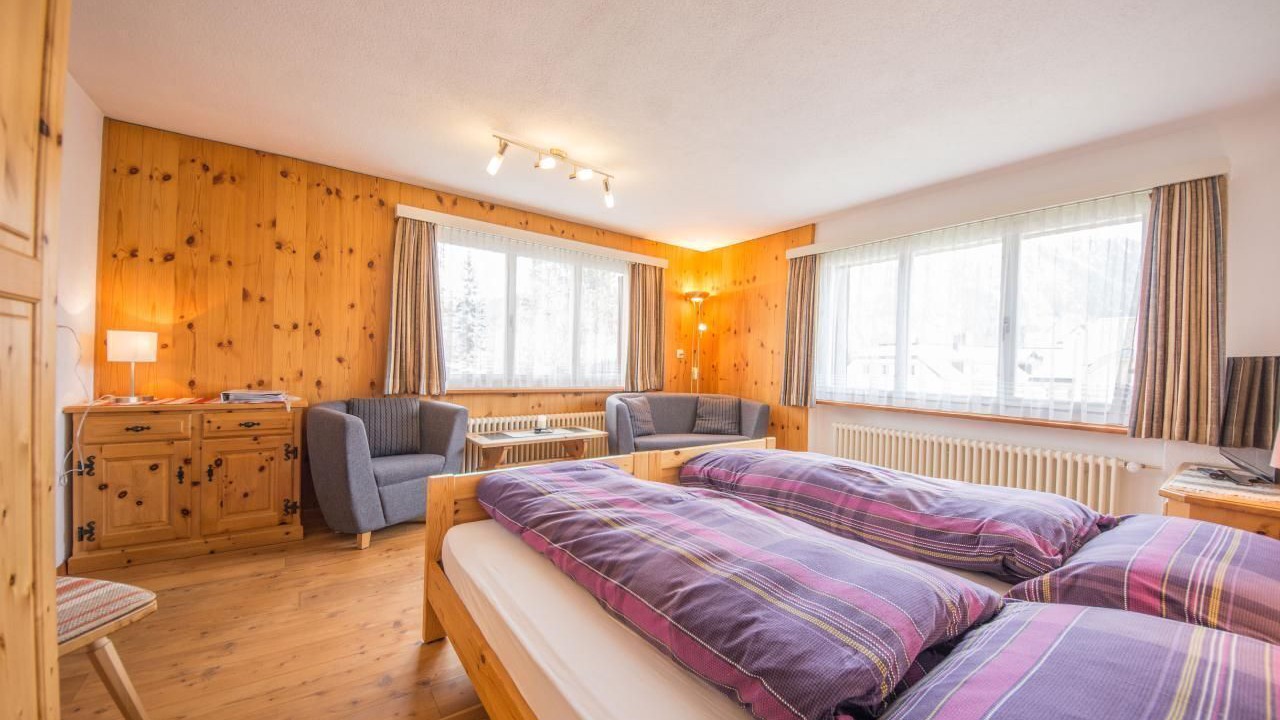 Photo of Others in Samedan