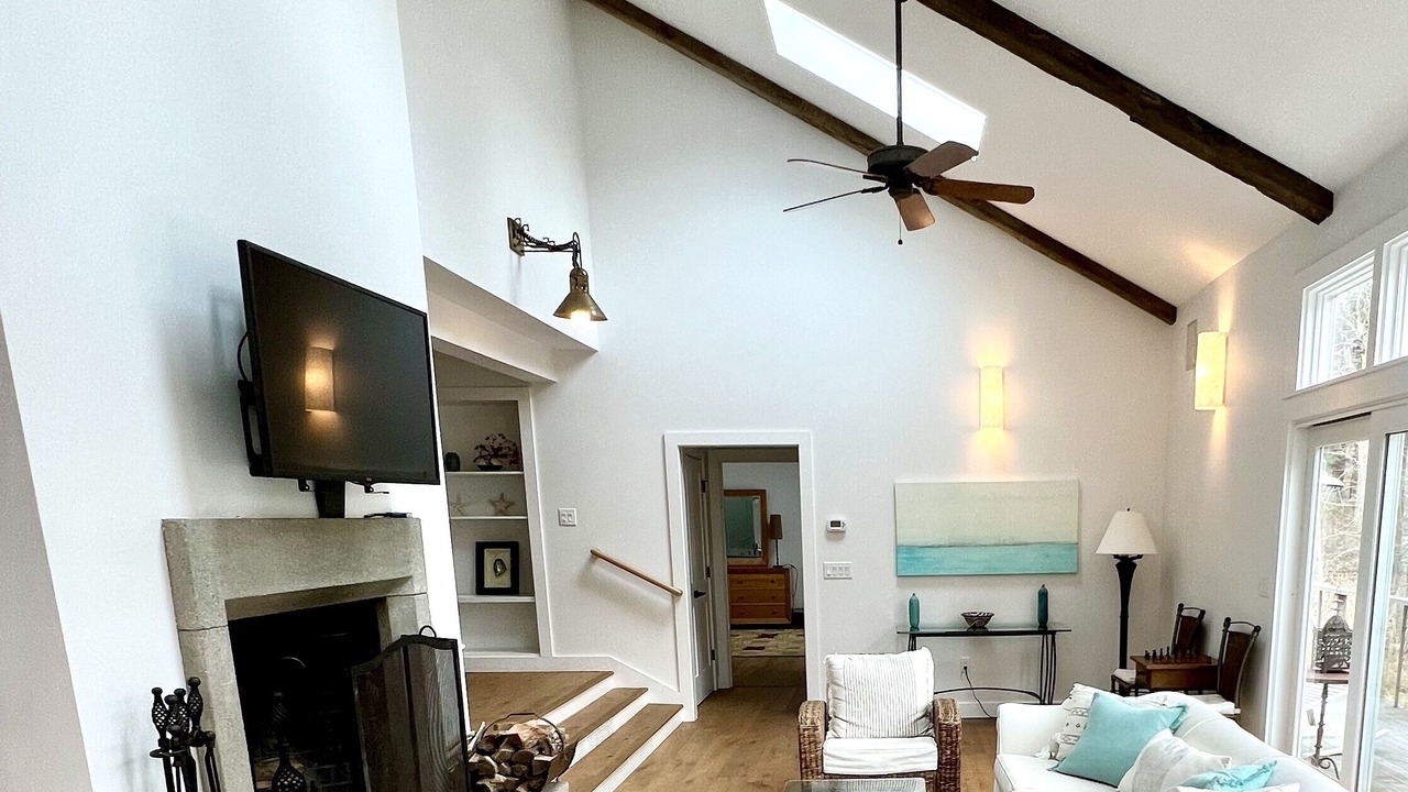 Photo of Bedroom in West Tisbury