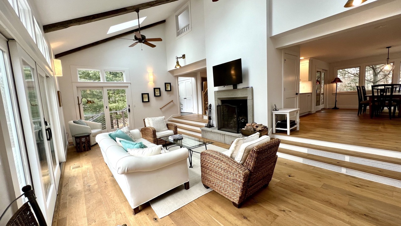 Photo of Livingroom in West Tisbury