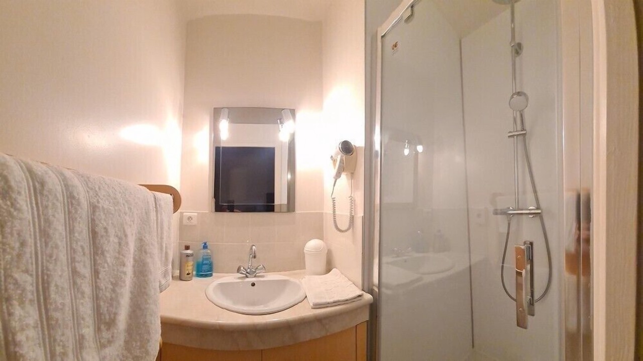 Photo of Bathroom in Remoncourt