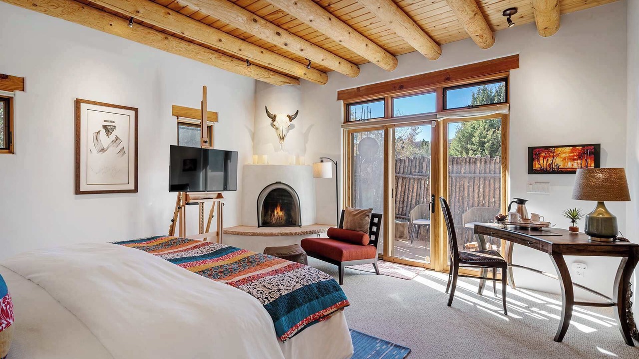 Photo of Bedroom in Tesuque