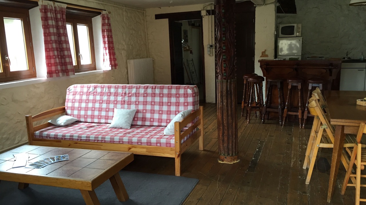 Photo of Livingroom in Saint-Etienne-en-Devoluy