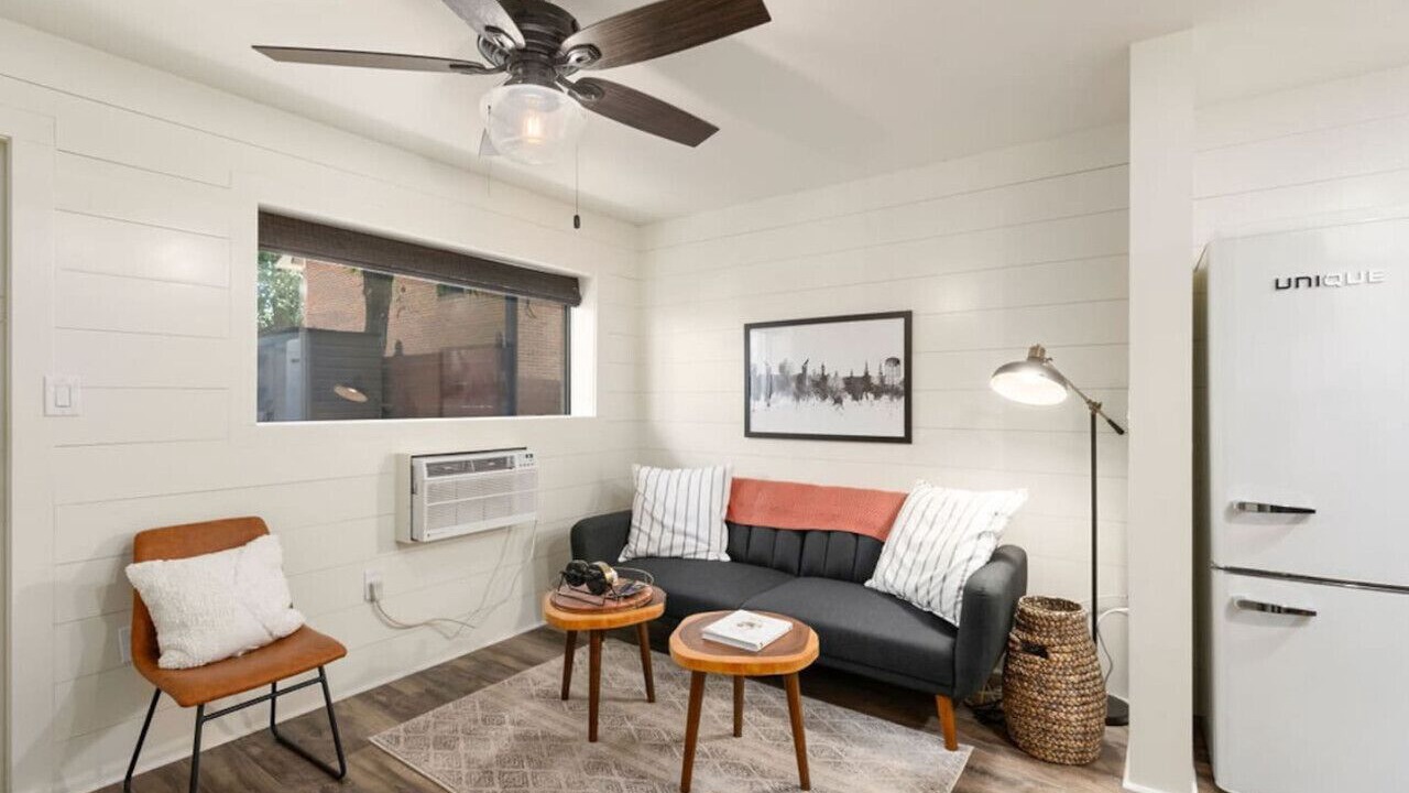 Photo of Livingroom in Auburn