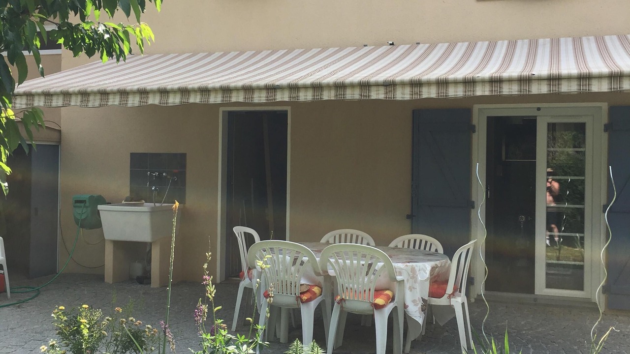 Photo of Outdoor in Idron