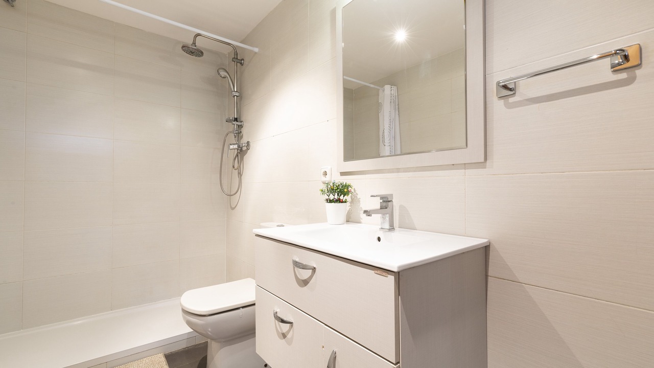 Photo of Bathroom in La Verneda i la Pau
