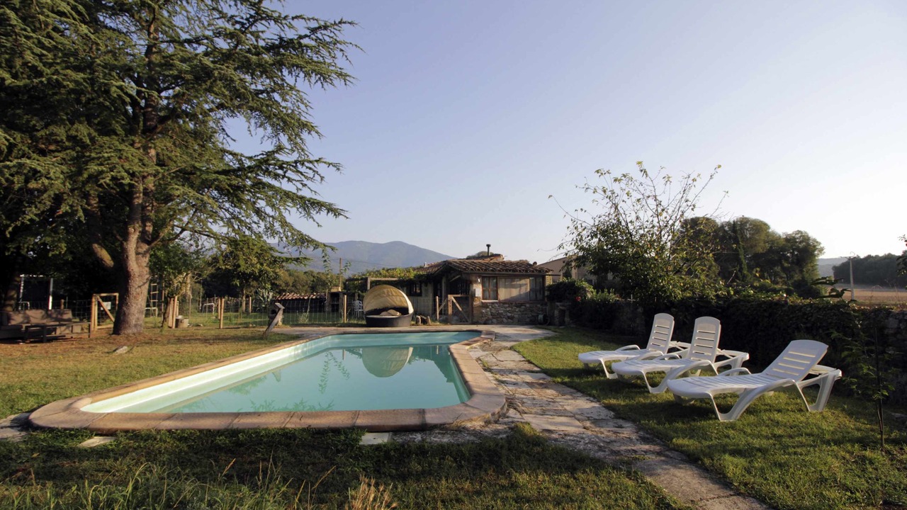 Photo of Outdoor in Maia de Montcal