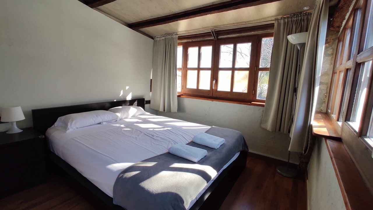 Photo of Bedroom in Maia de Montcal
