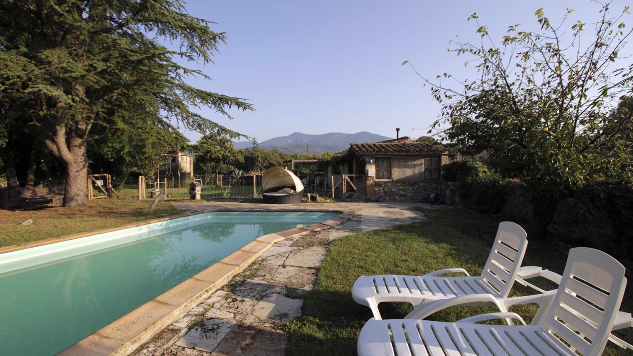 Photo of Outdoor in Maia de Montcal