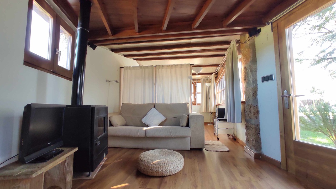 Photo of Livingroom in Maia de Montcal