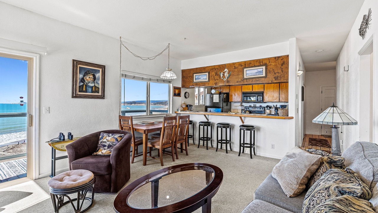 Photo of Livingroom in Rio del Mar