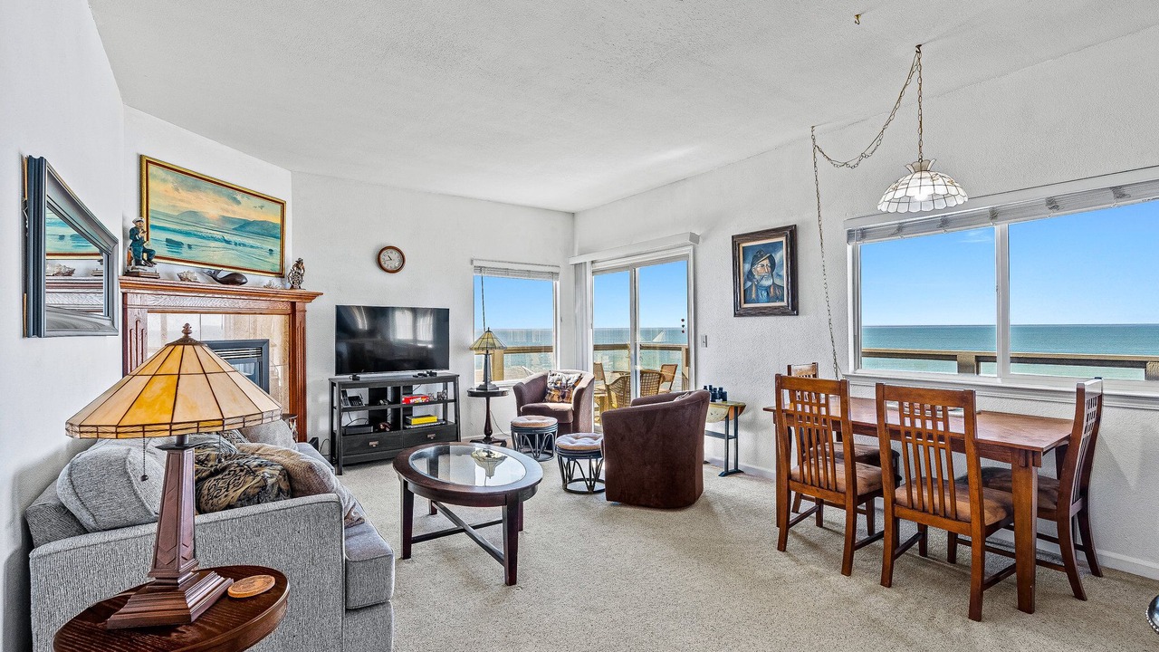 Photo of Livingroom in Rio del Mar