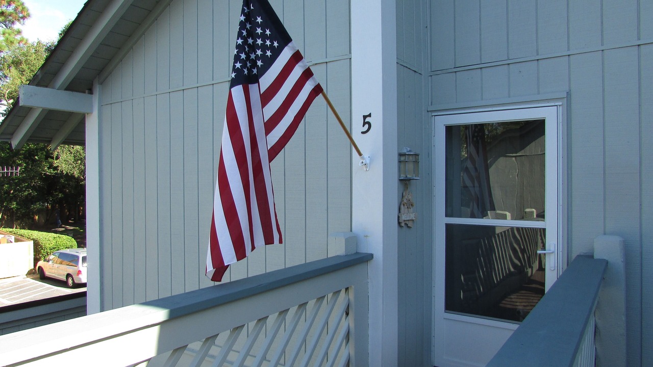 Photo of Others in Saint Simons Heights