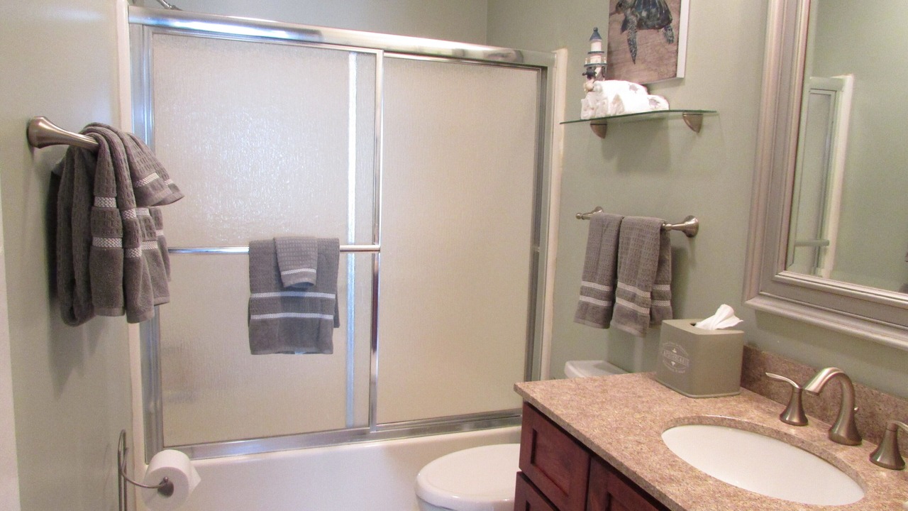Photo of Bathroom in Saint Simons Heights