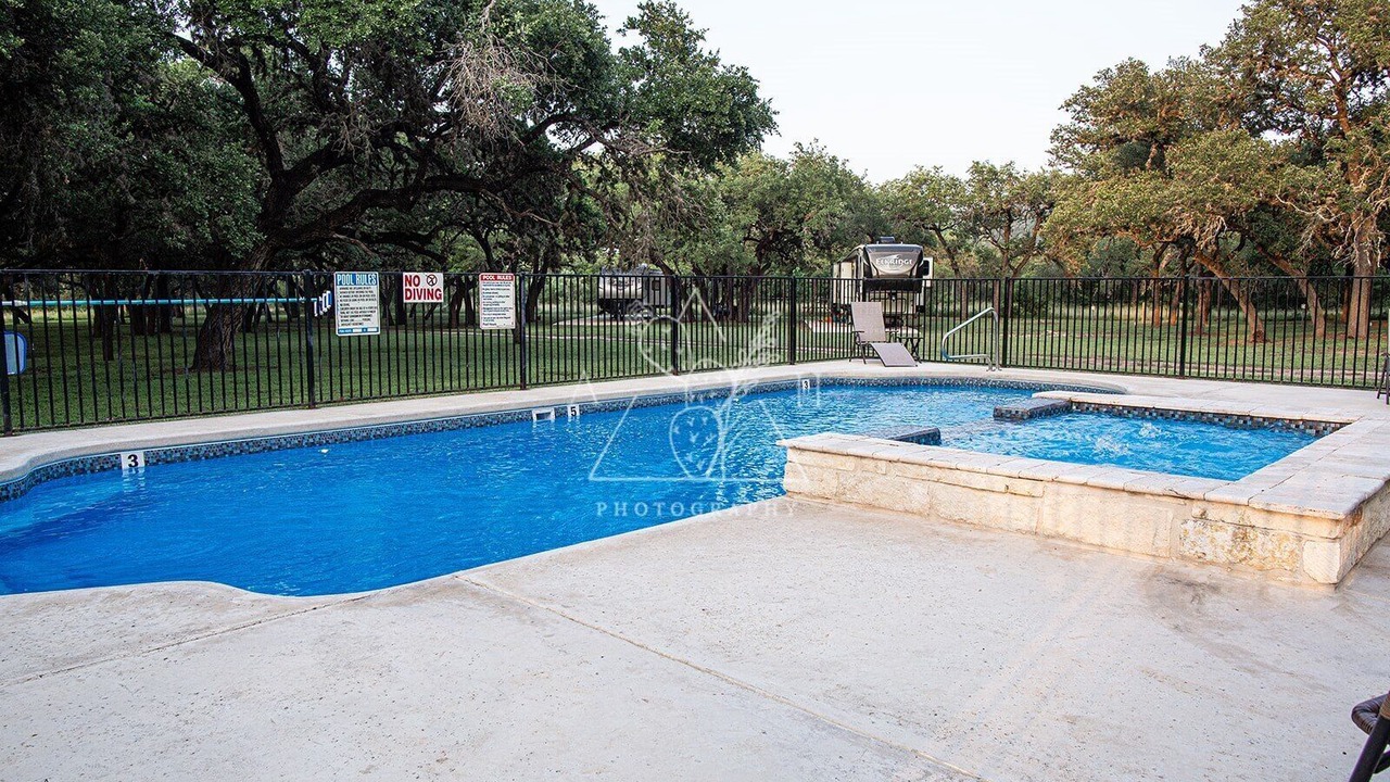 Photo of Outdoor in Concan