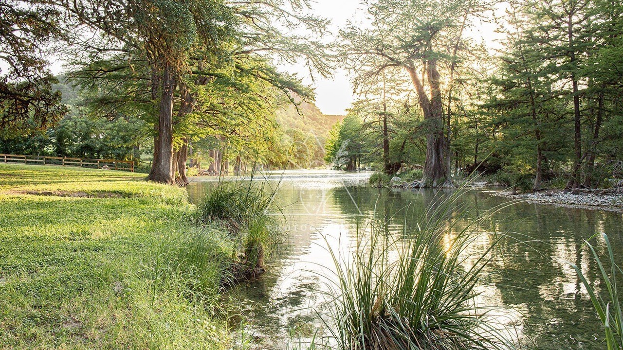Photo of Outdoor in Concan