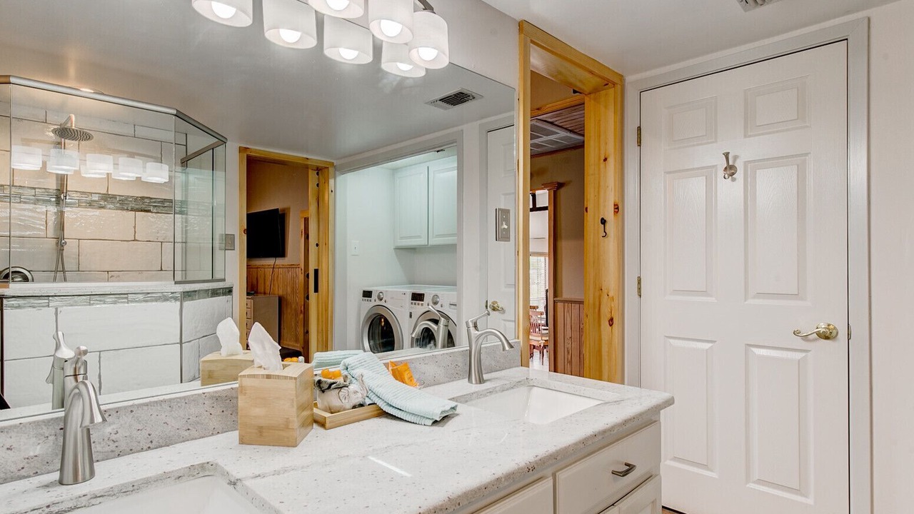 Photo of Bathroom in Granbury