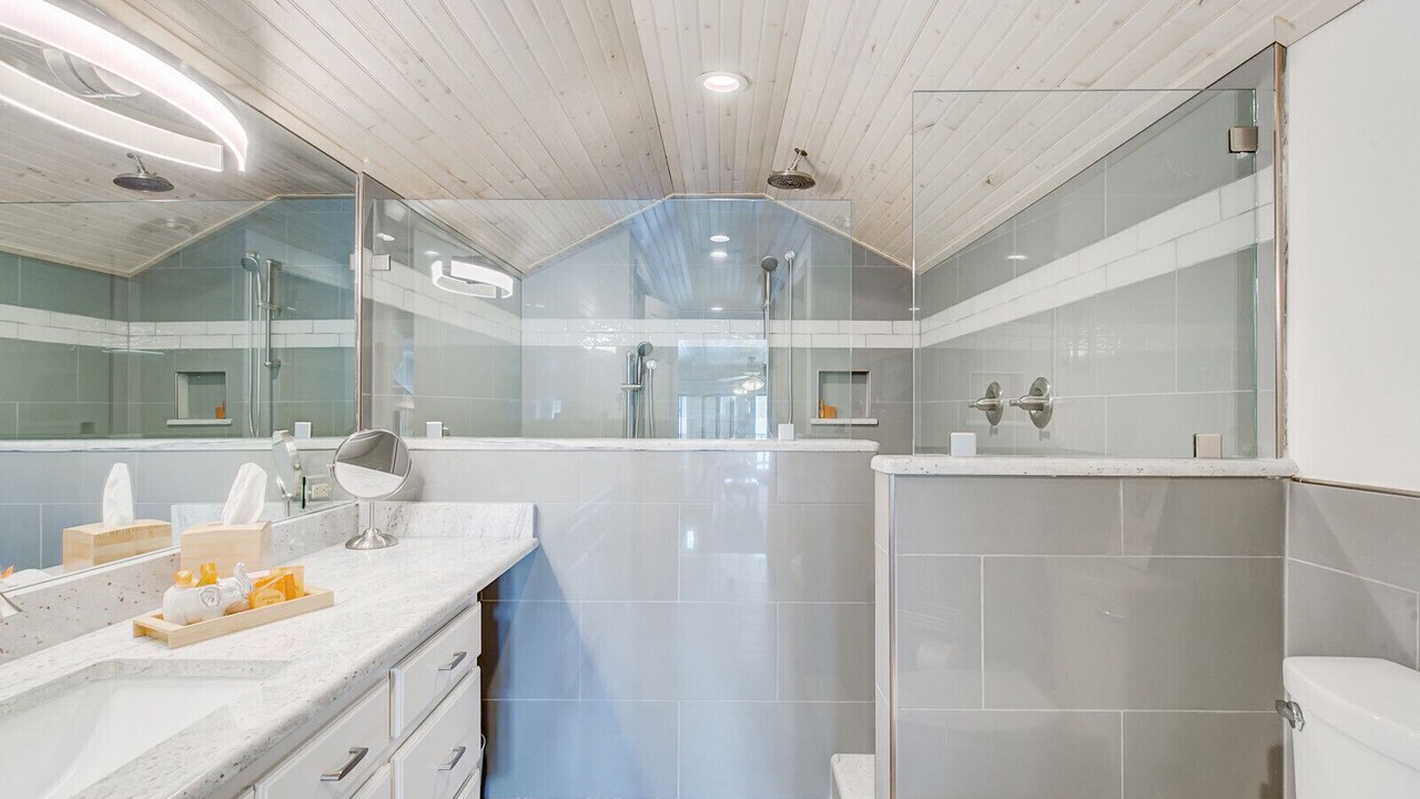 Photo of Bathroom in Granbury