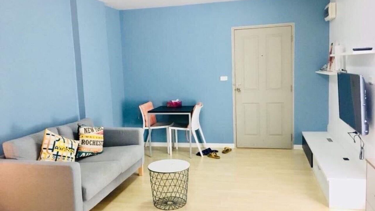 Photo of Livingroom in Lucenay-les-Aix
